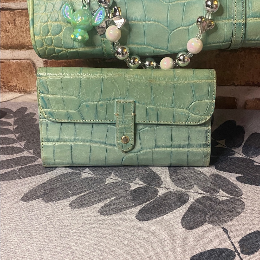 Dooney & Bourke mint green Nile collection set with charms - Picture 9 of 11